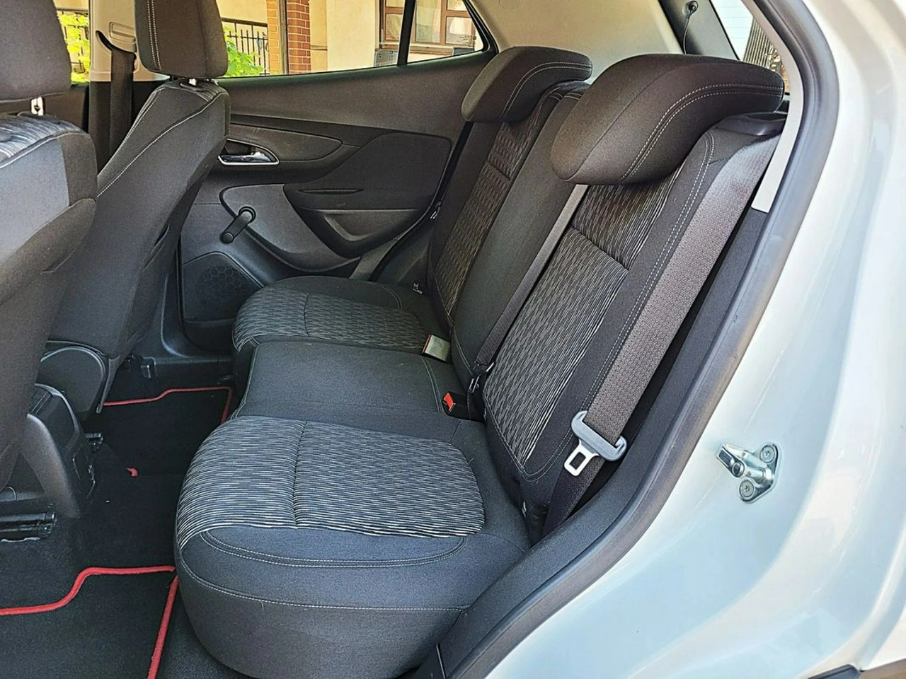 Opel Mokka - Zdjęcie 10