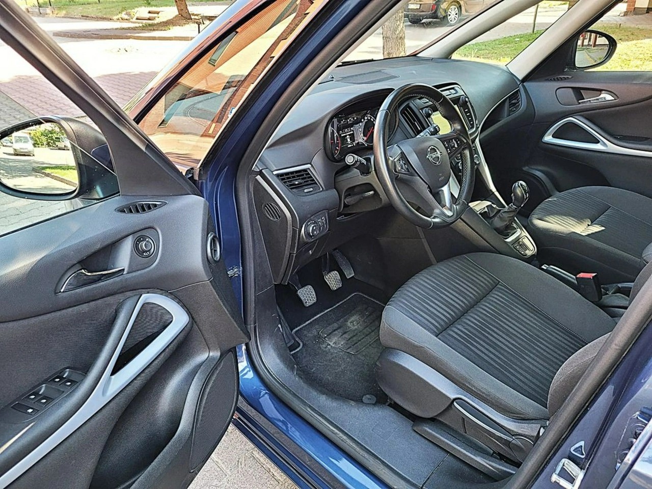Opel Zafira - Zdjęcie 6