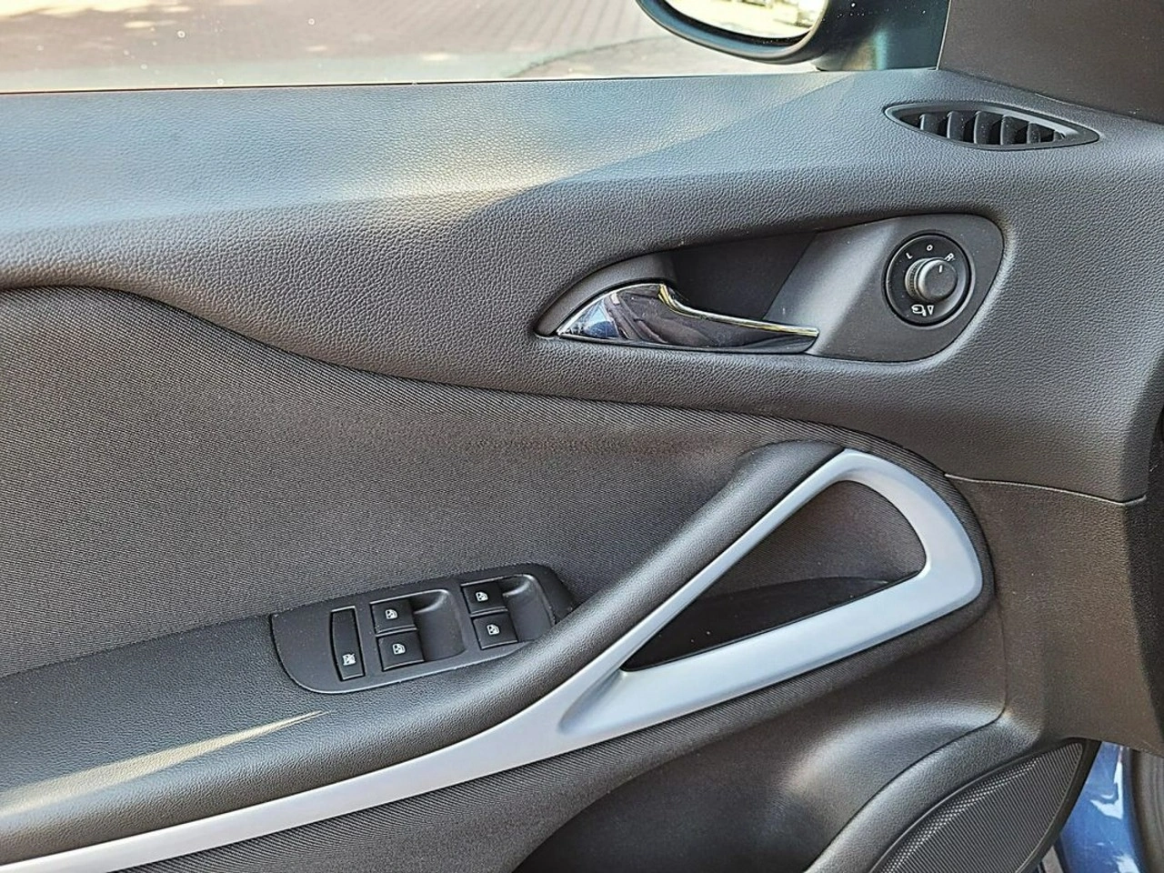 Opel Zafira - Zdjęcie 7