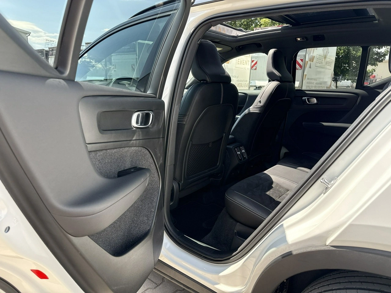 Volvo XC 40 - Zdjęcie 14