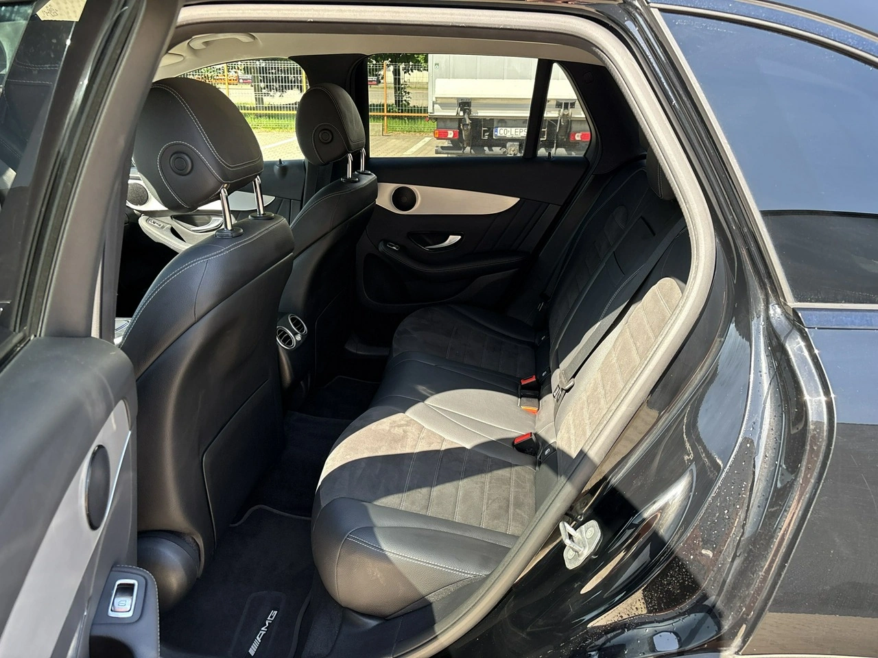 Mercedes GLC 200 - Zdjęcie 11