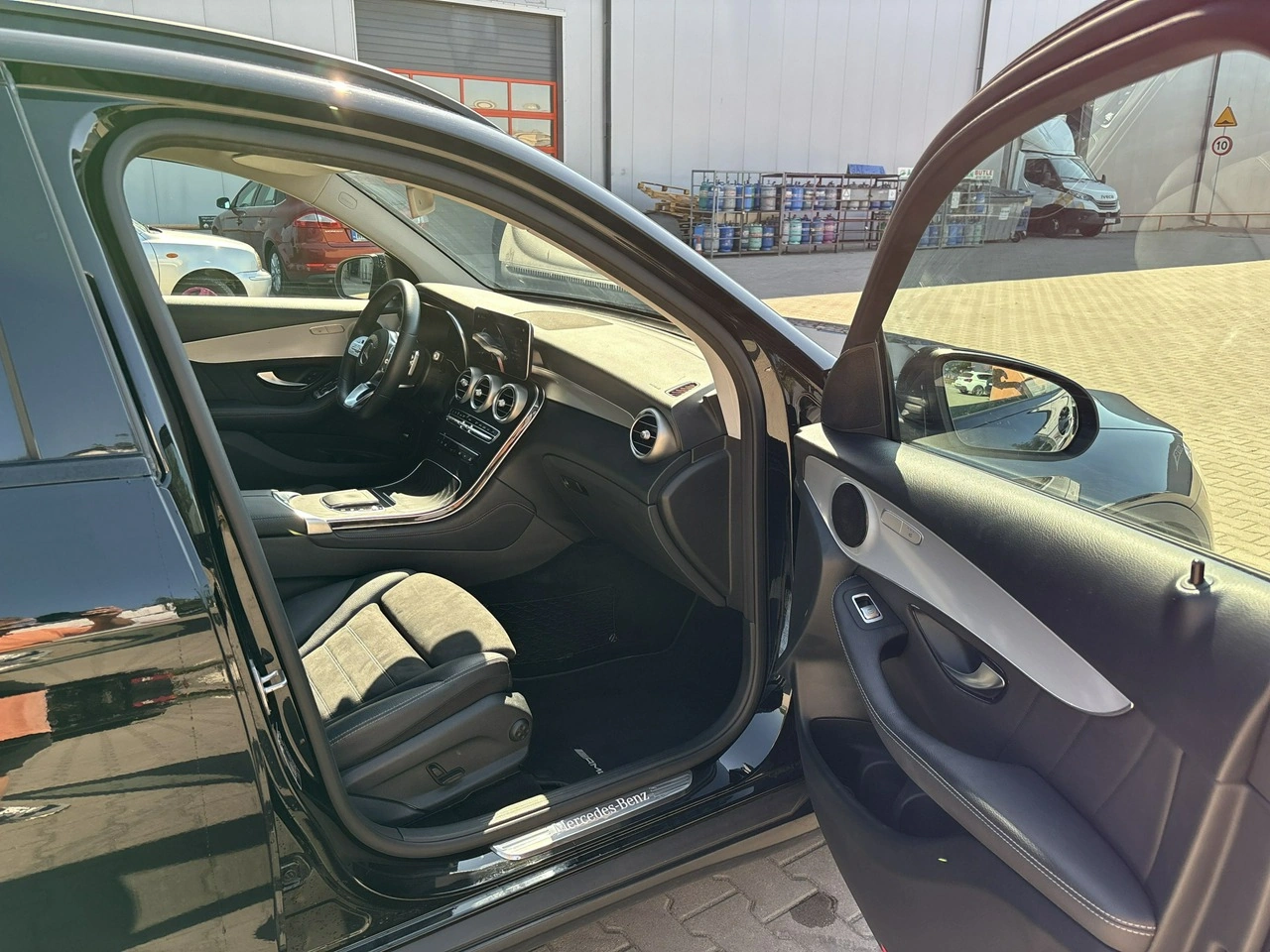 Mercedes GLC 200 - Zdjęcie 19