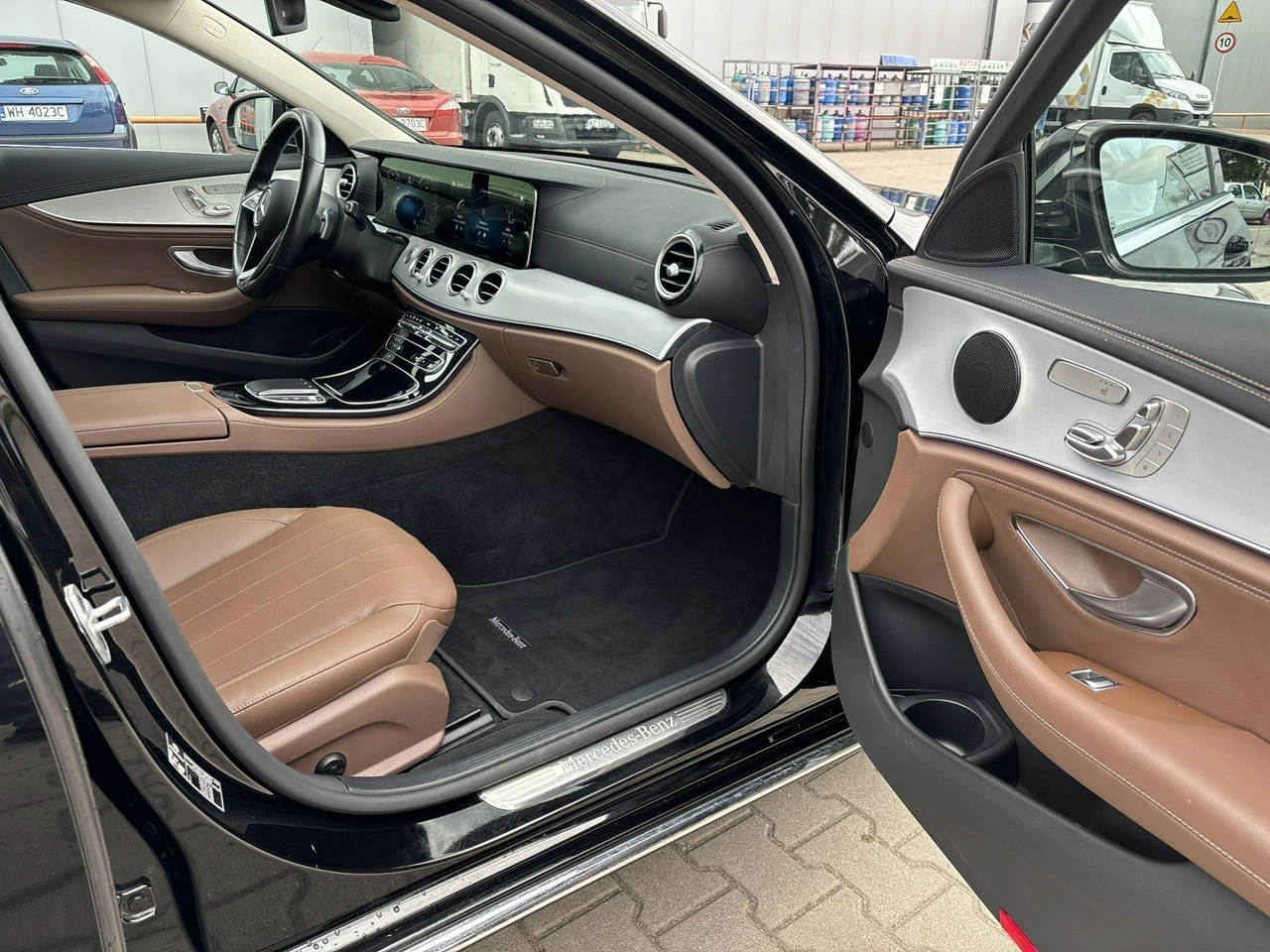 Mercedes E 220 - Zdjęcie 15