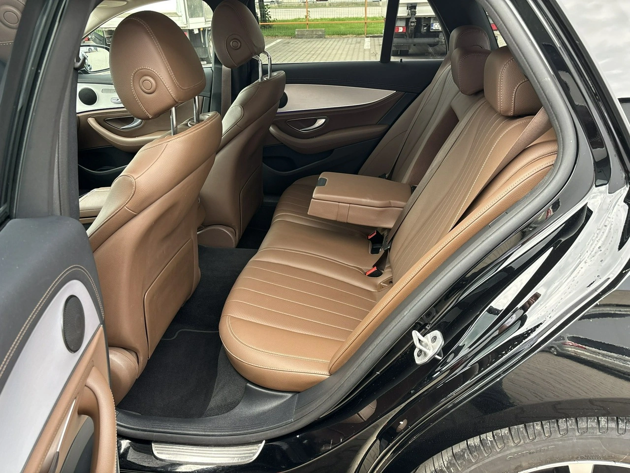Mercedes E 220 - Zdjęcie 18
