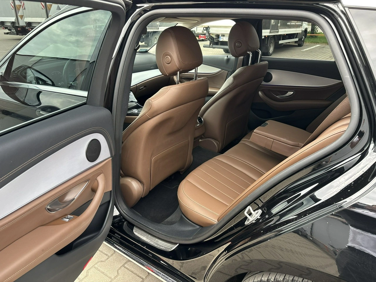 Mercedes E 220 - Zdjęcie 19