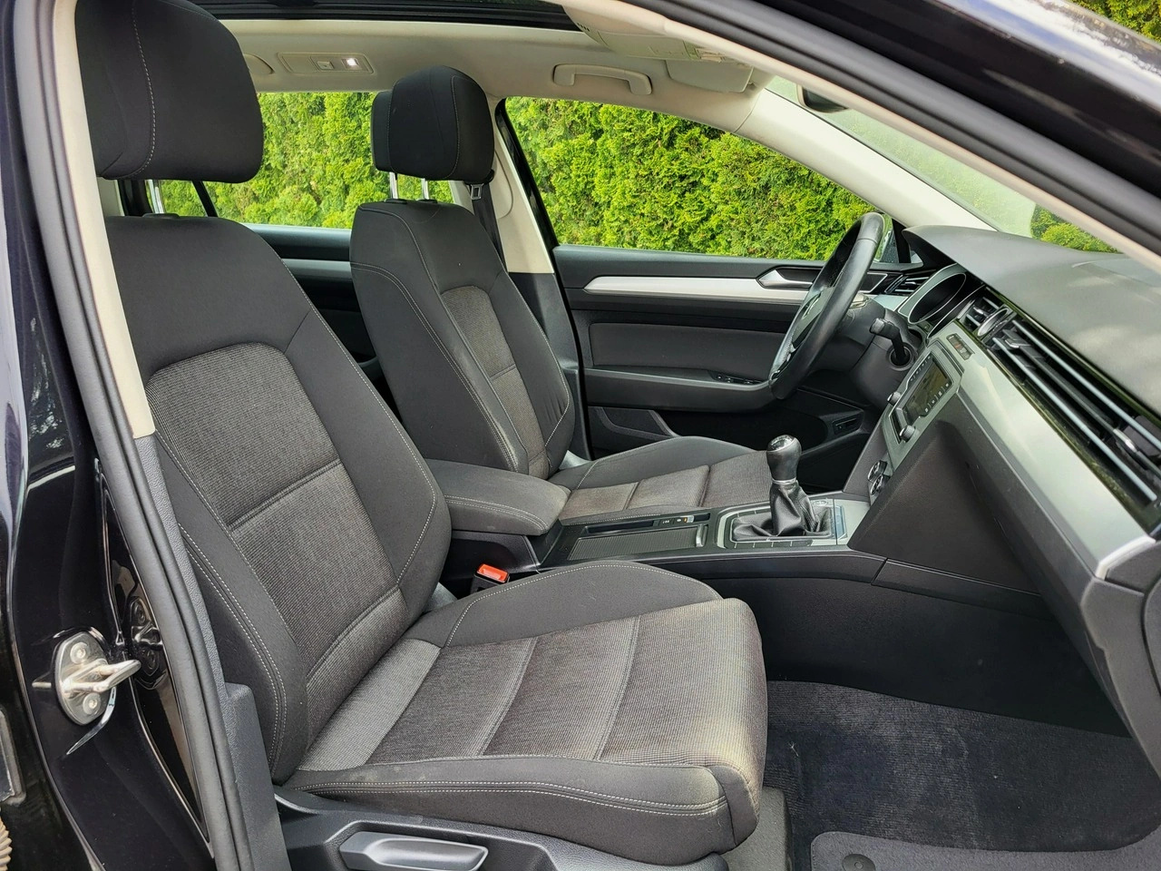 Volkswagen Passat - Zdjęcie 13