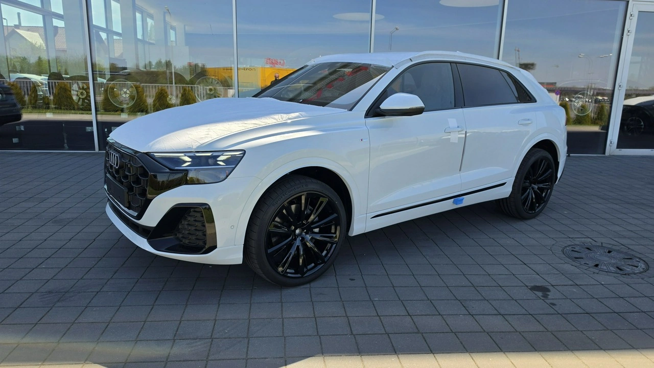 Audi Q8 - Zdjęcie 1