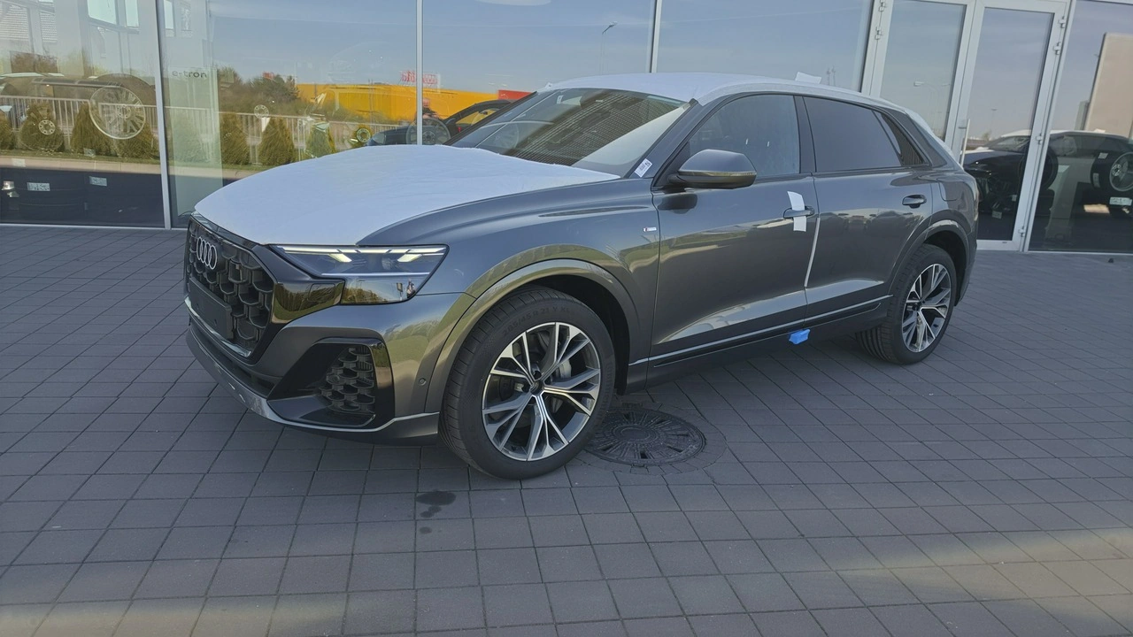 Audi Q8 - Zdjęcie 1