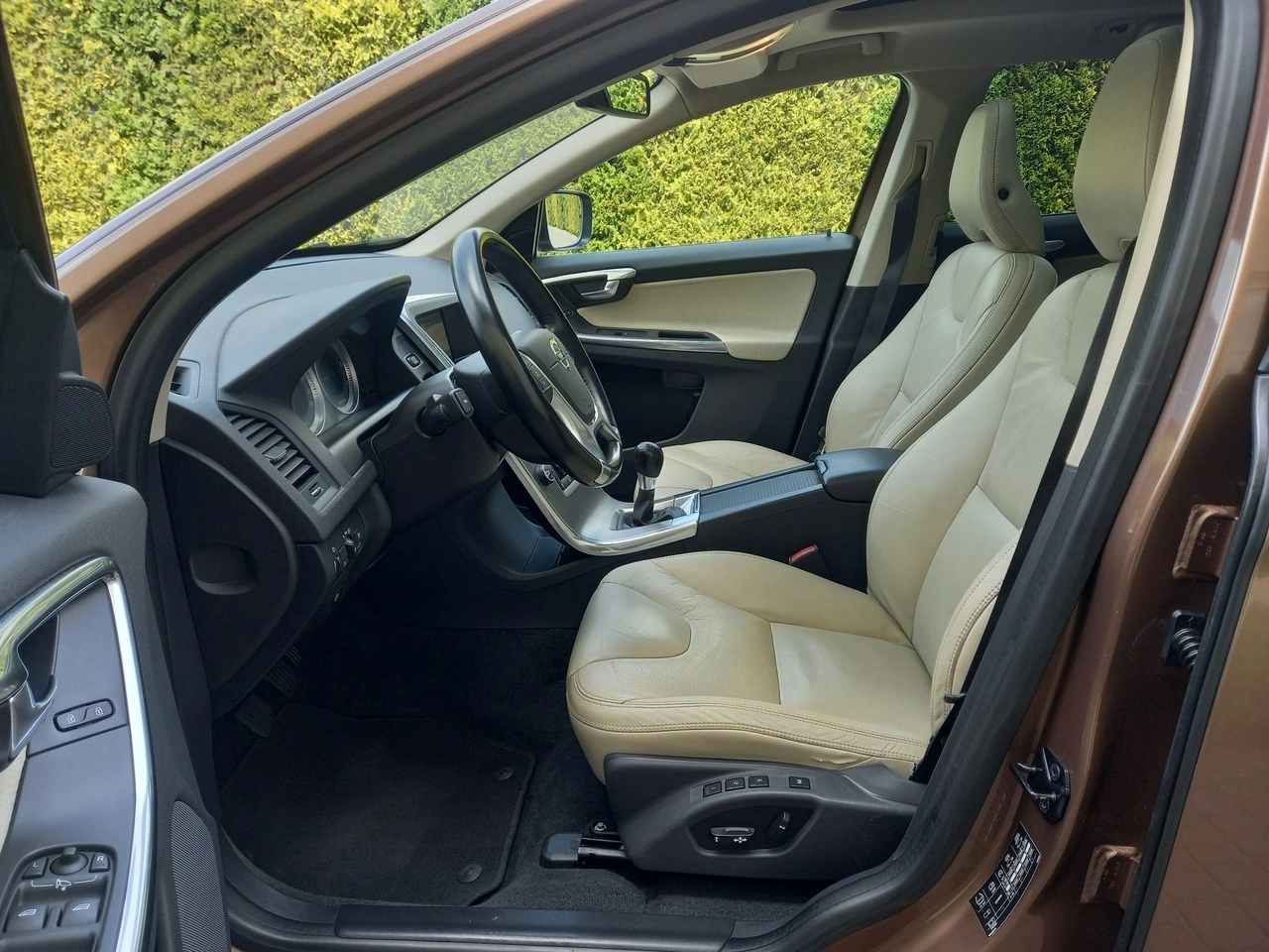 Volvo XC 60 - Zdjęcie 31
