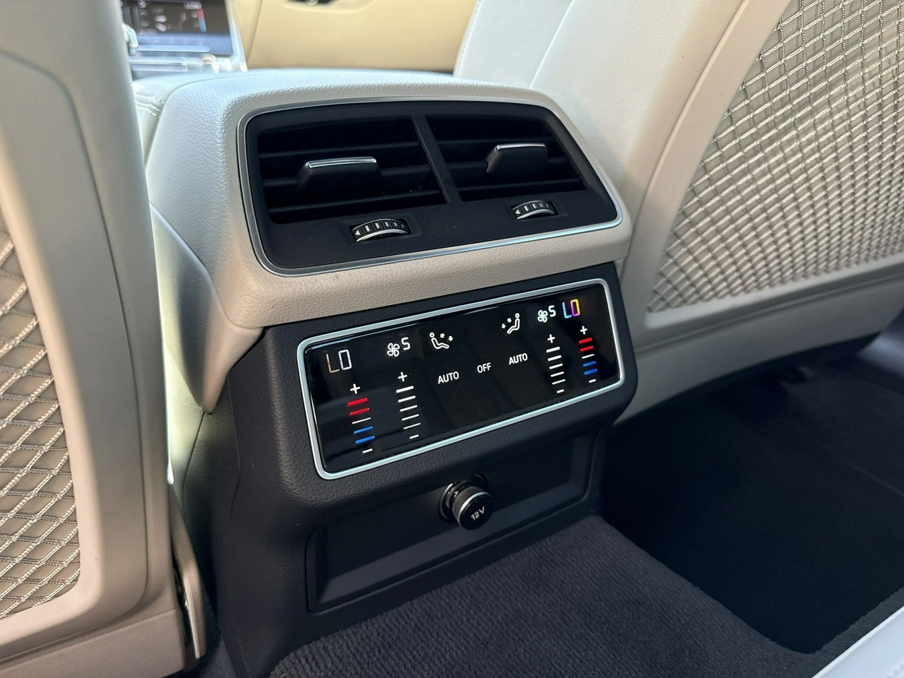 Audi A6 - Zdjęcie 13