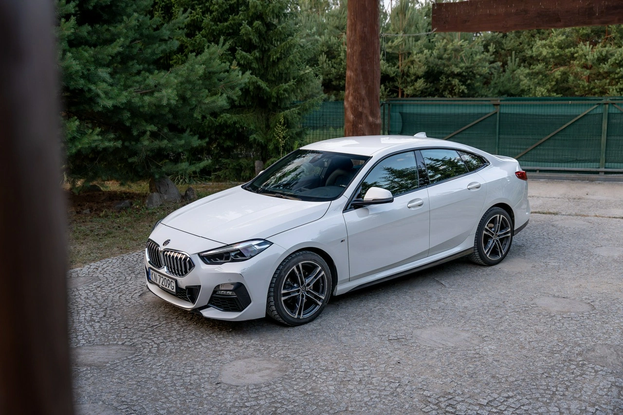 BMW 218 - Zdjęcie 2