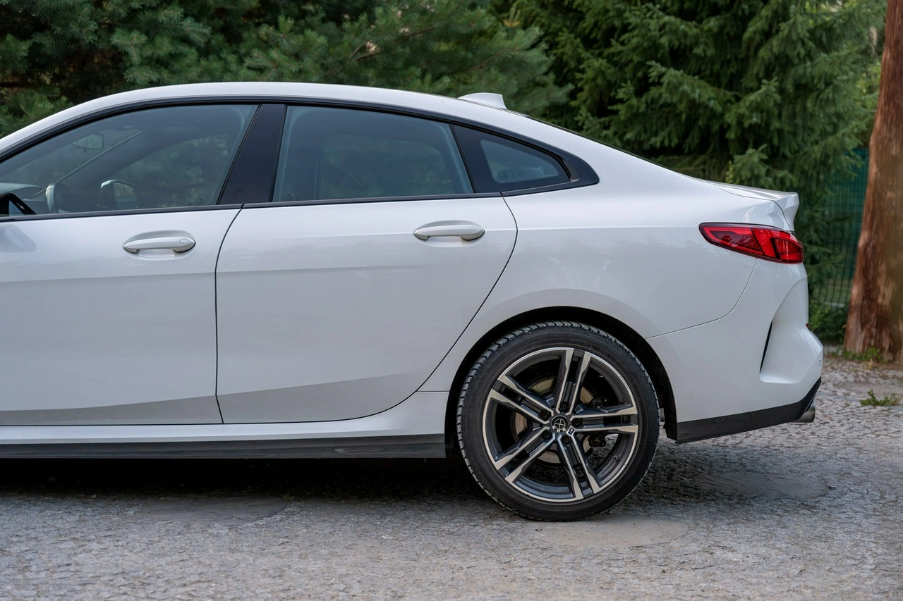 BMW 218 - Zdjęcie 8