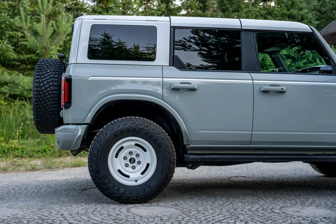 Ford Bronco - Zdjęcie 17