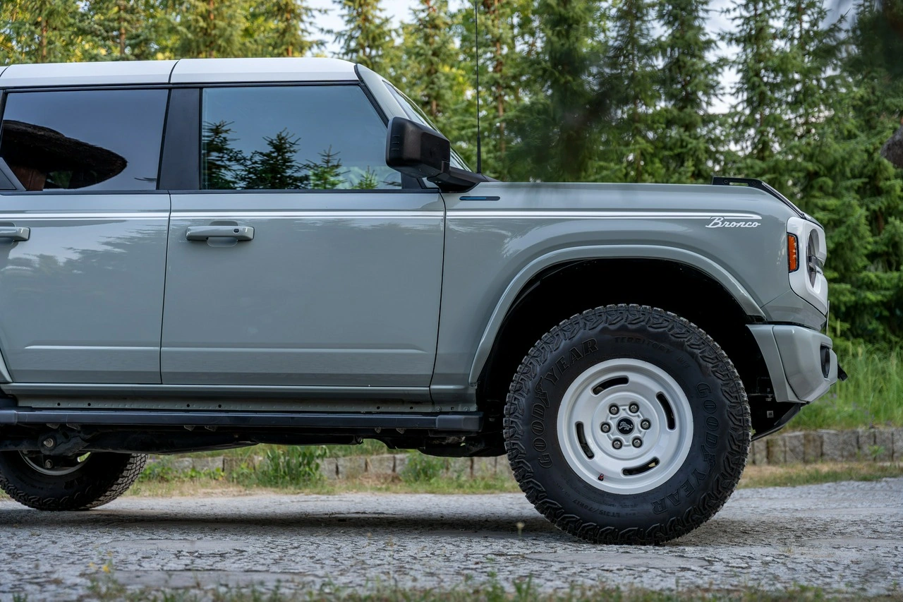 Ford Bronco - Zdjęcie 18