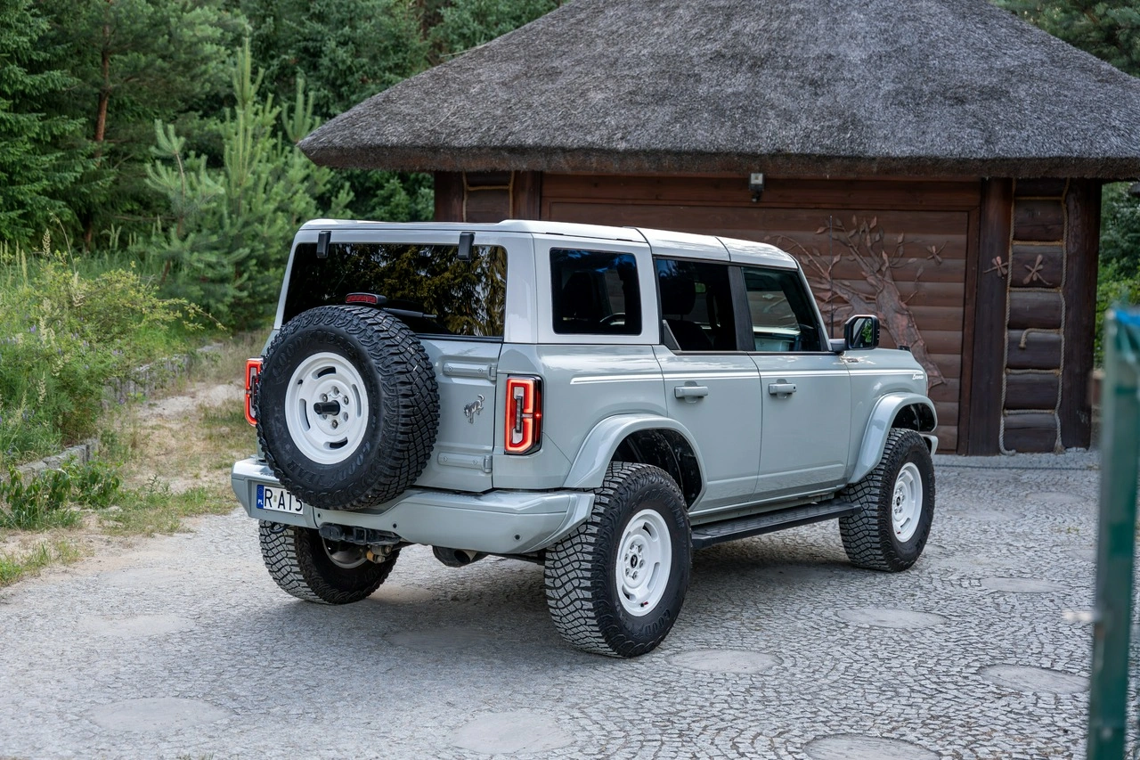 Ford Bronco - Zdjęcie 3