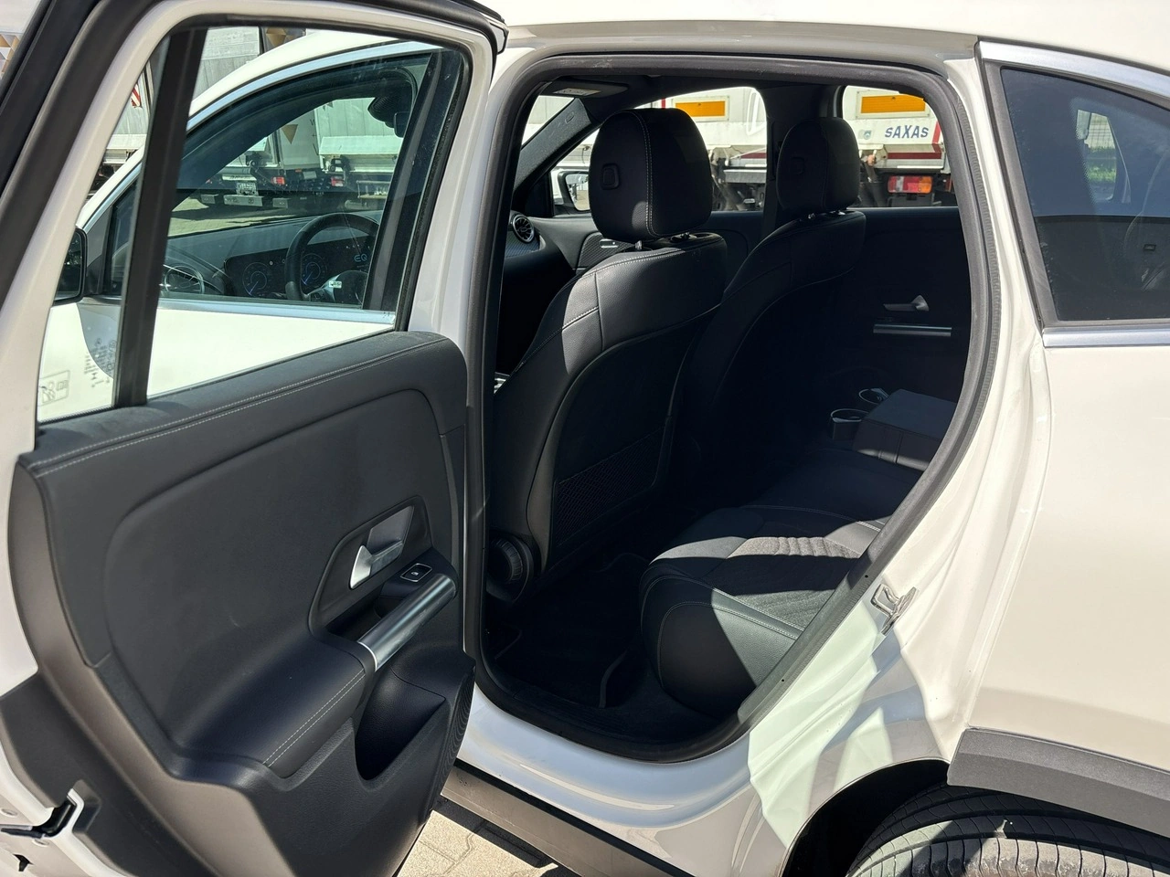 Mercedes EQA - Zdjęcie 14