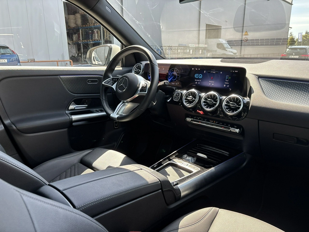 Mercedes EQA - Zdjęcie 17