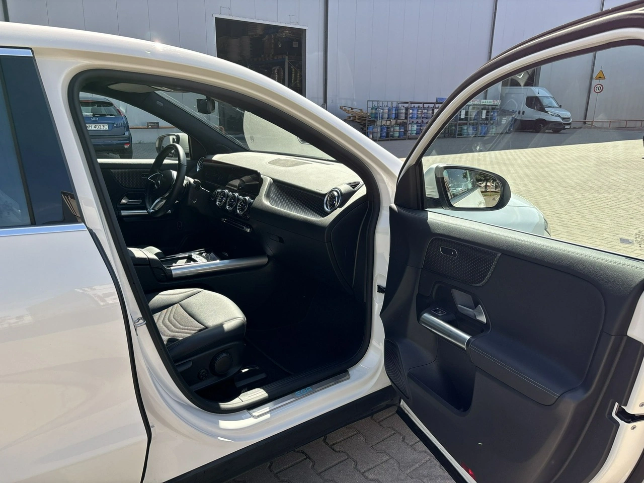 Mercedes EQA - Zdjęcie 19
