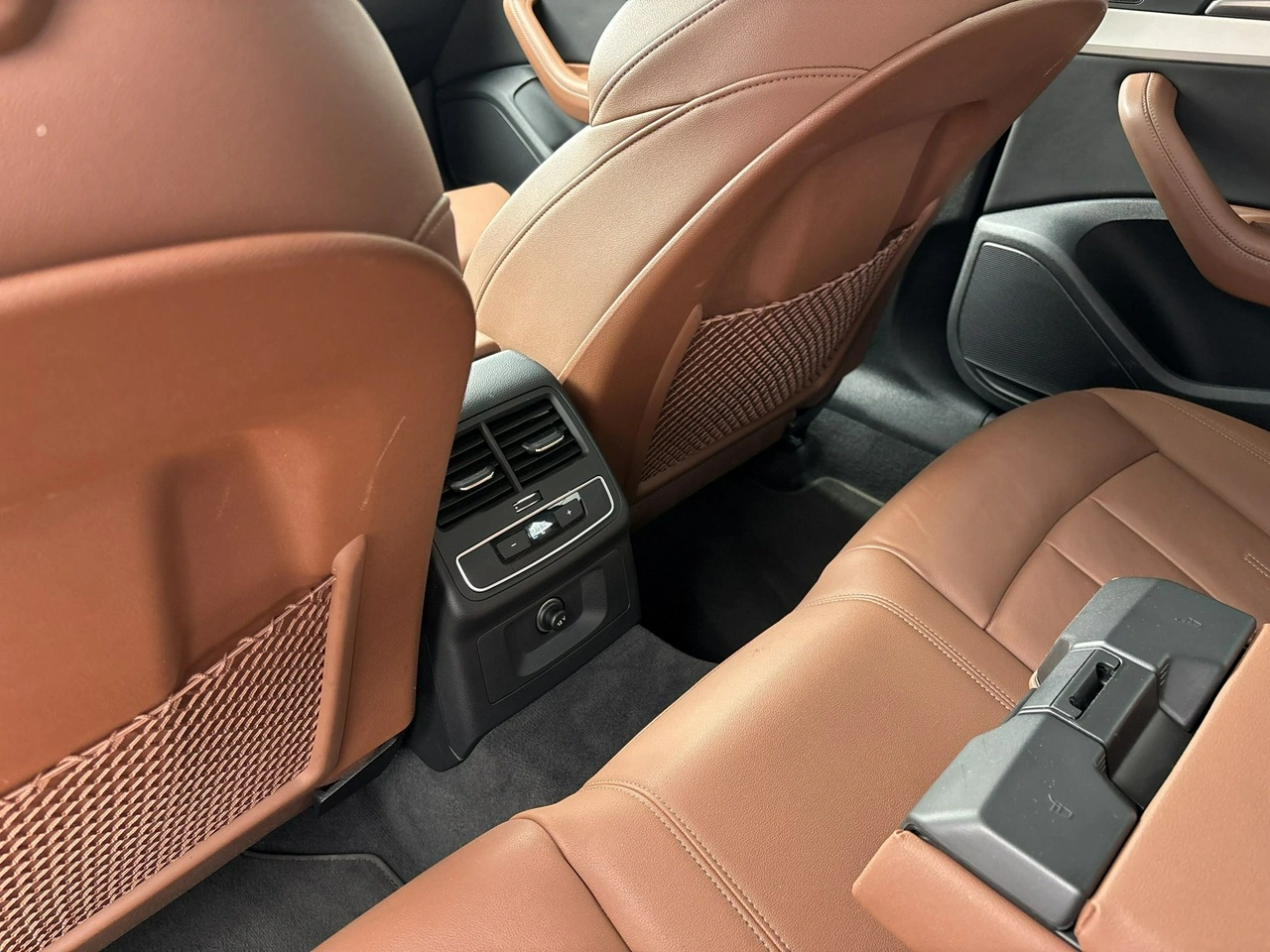 Audi A4 - Zdjęcie 19