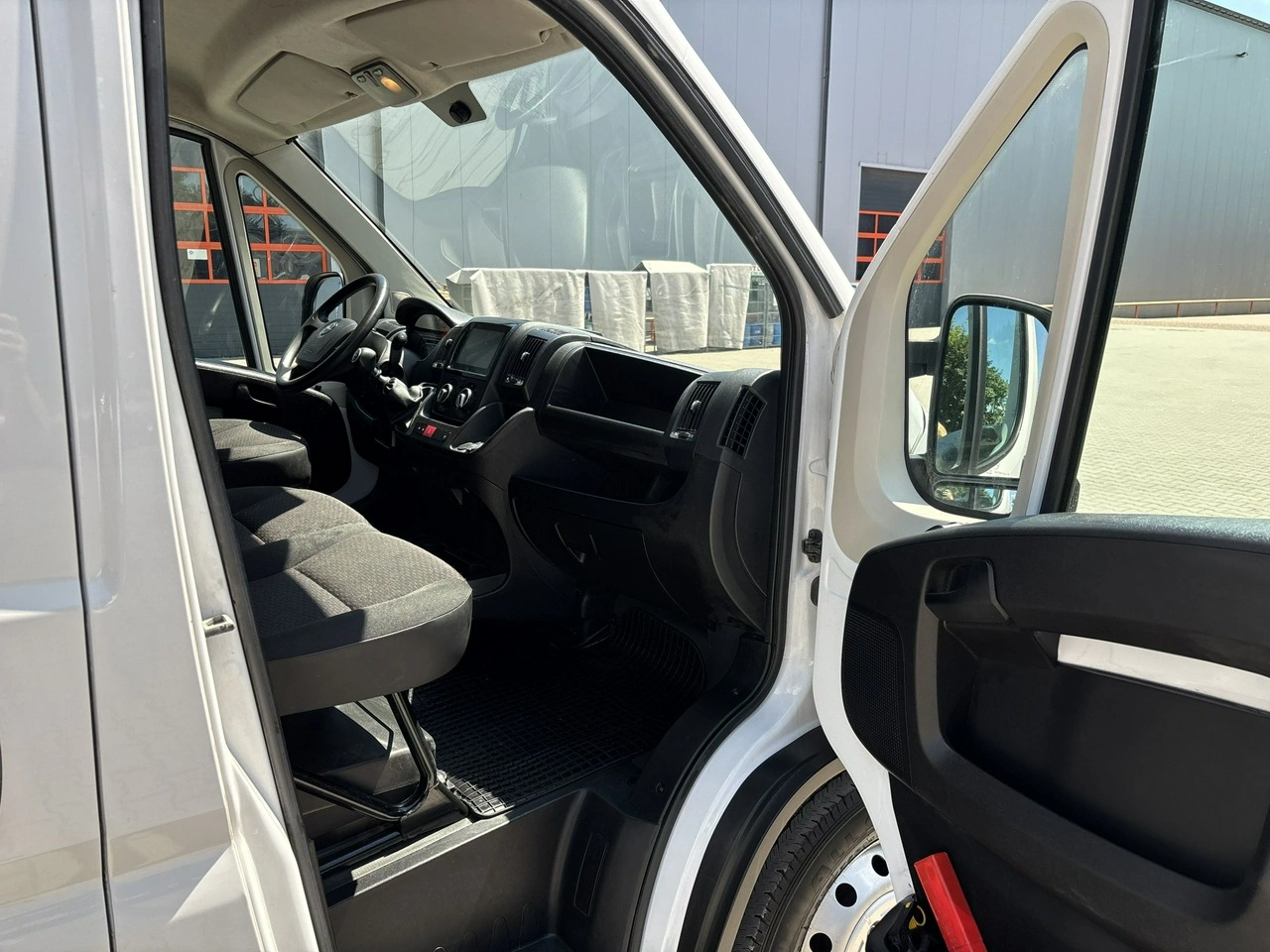 Opel Movano - Zdjęcie 12