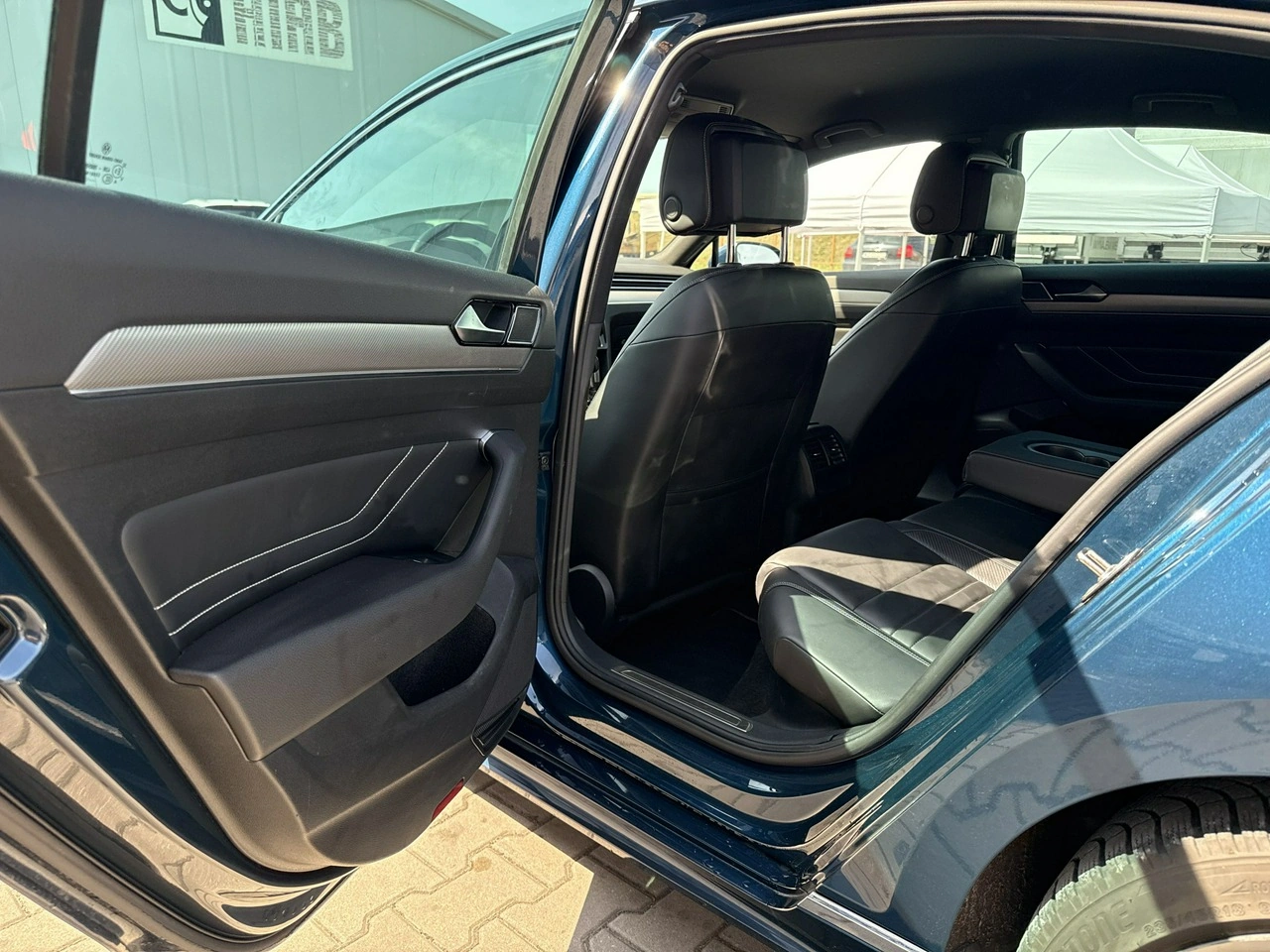 Volkswagen Passat - Zdjęcie 13