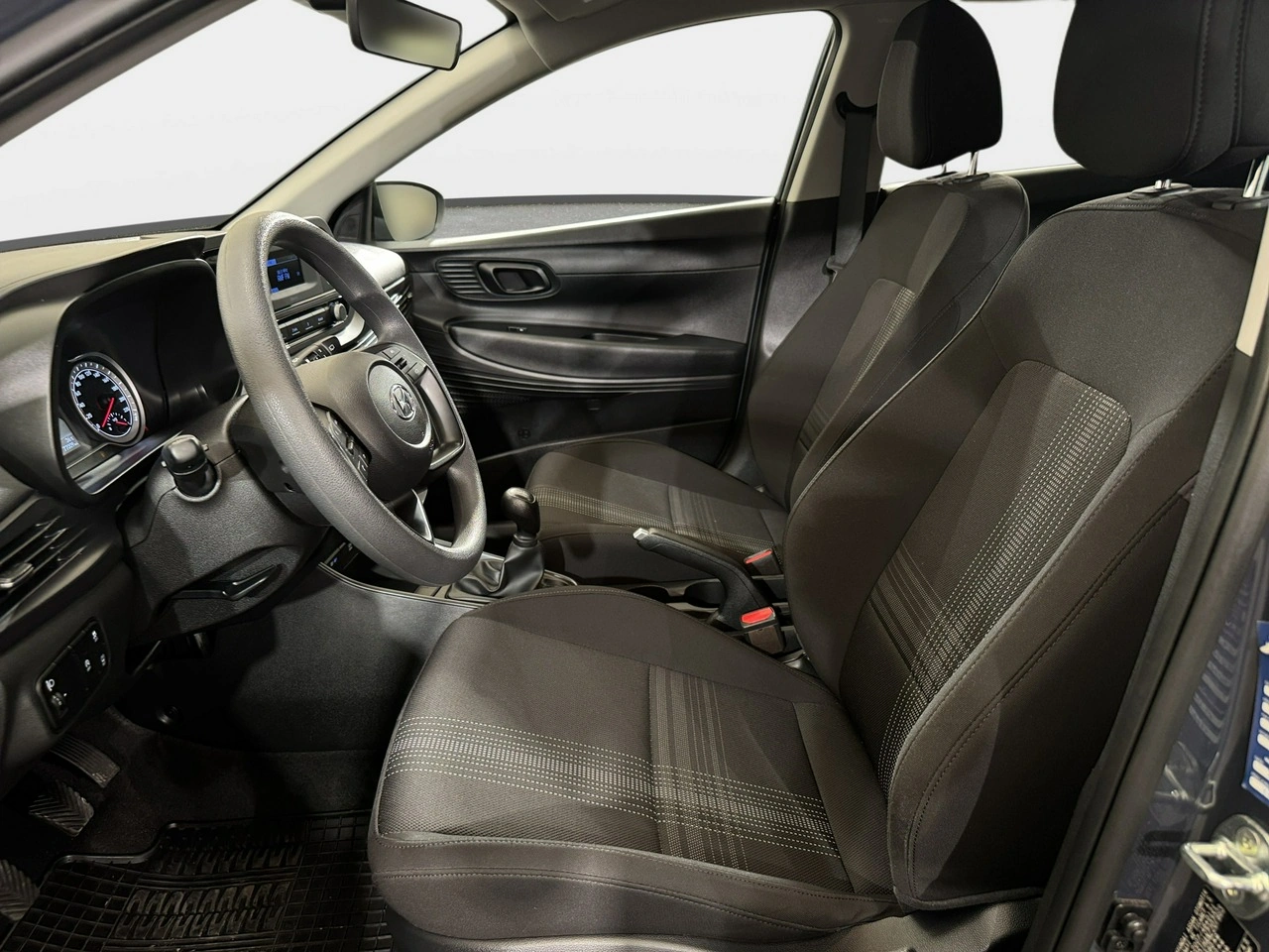 Hyundai i20 - Zdjęcie 11