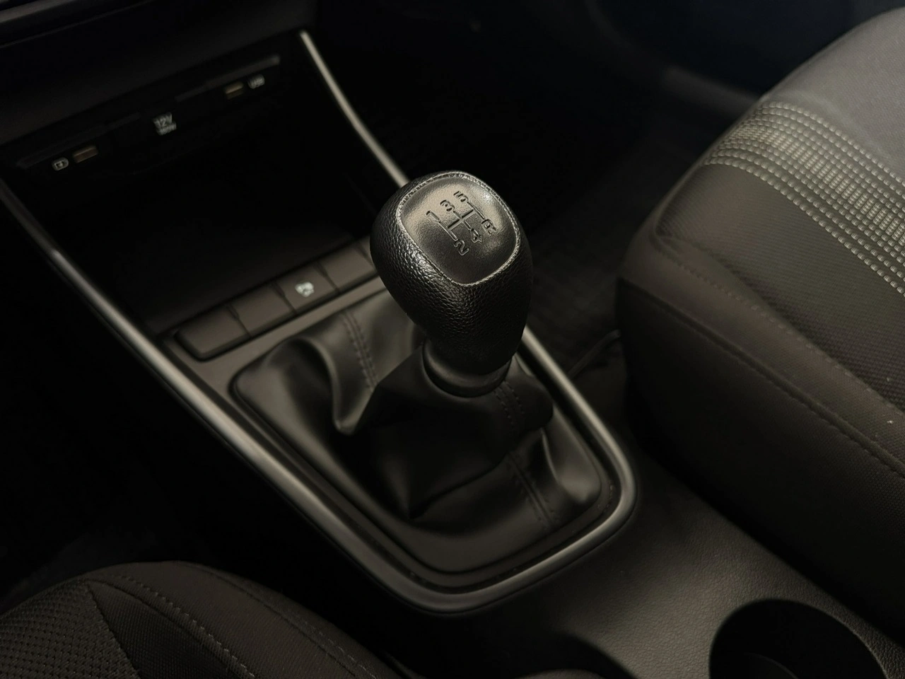 Hyundai i20 - Zdjęcie 23