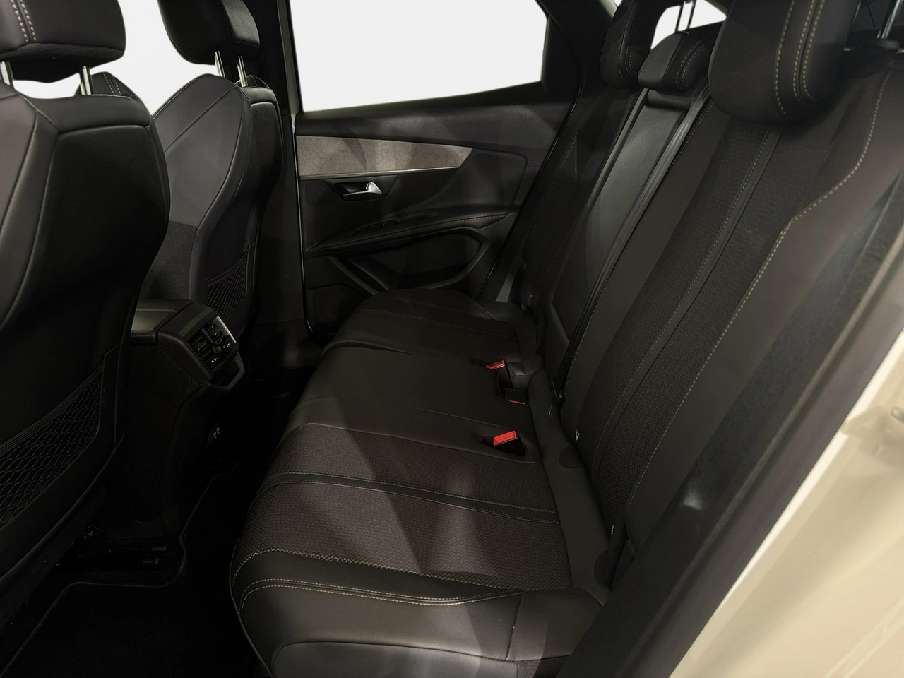 Peugeot 3008 - Zdjęcie 12