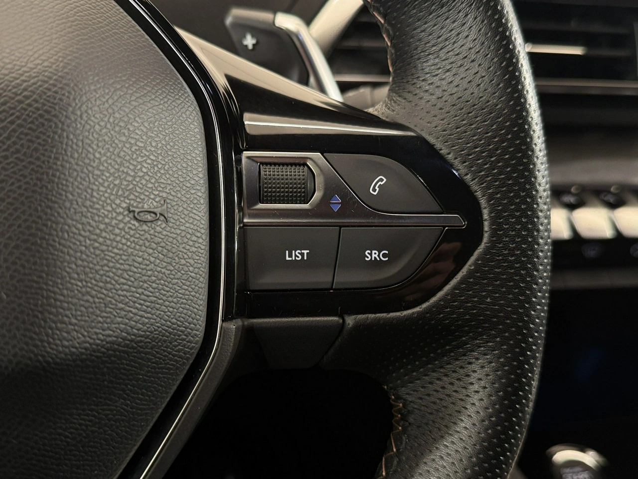 Peugeot 3008 - Zdjęcie 17
