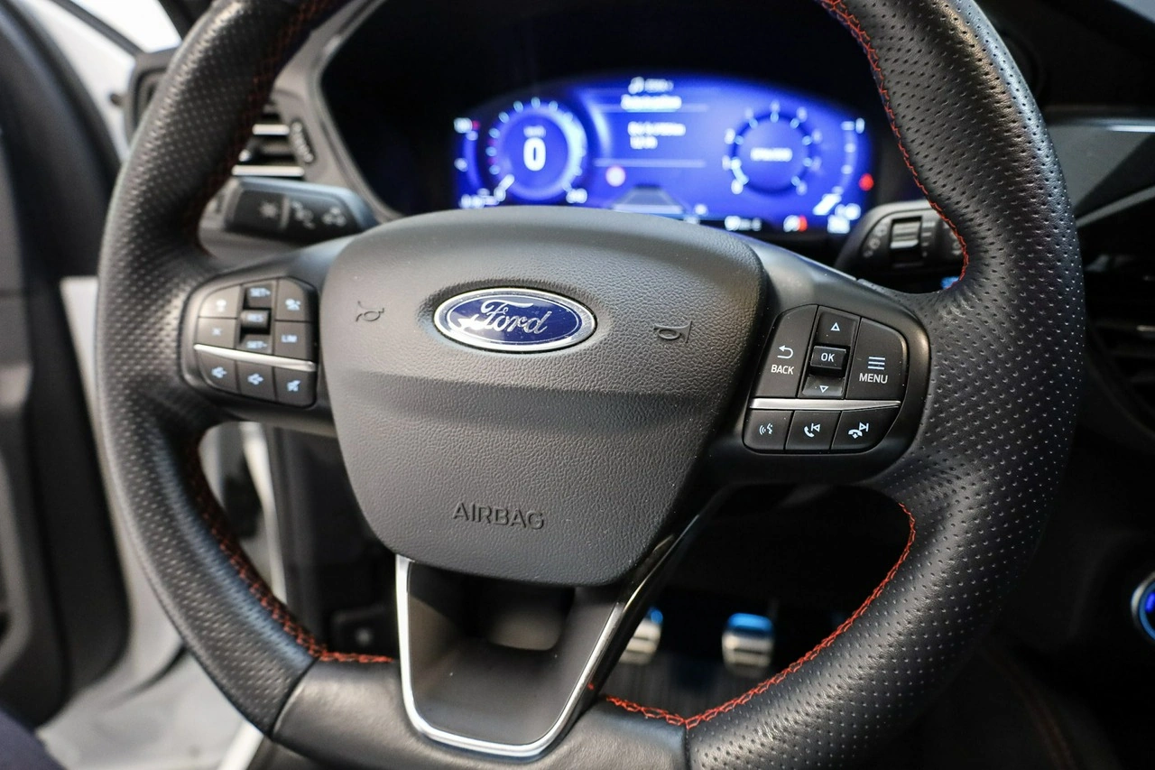 Ford Kuga - Zdjęcie 13