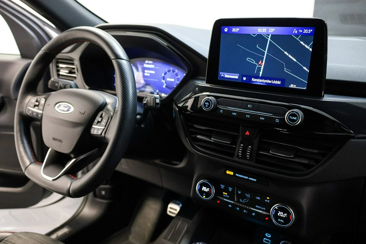 Ford Kuga - Zdjęcie 18