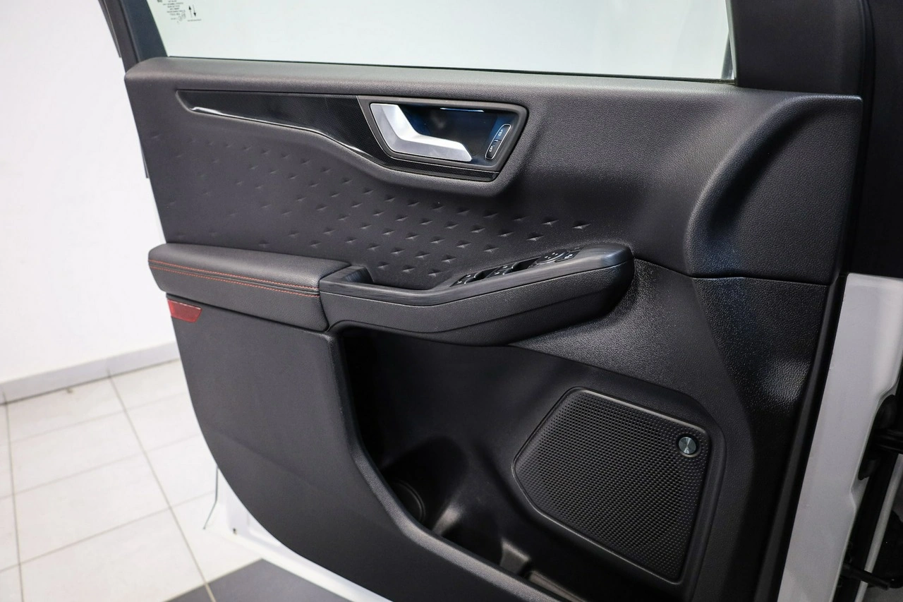 Ford Kuga - Zdjęcie 24