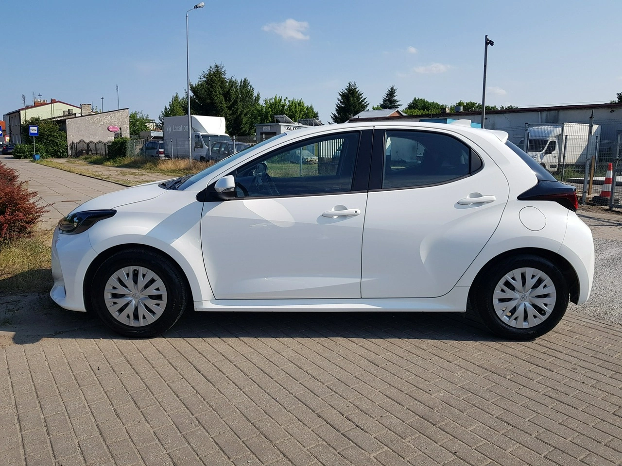 Toyota Yaris - Zdjęcie 7