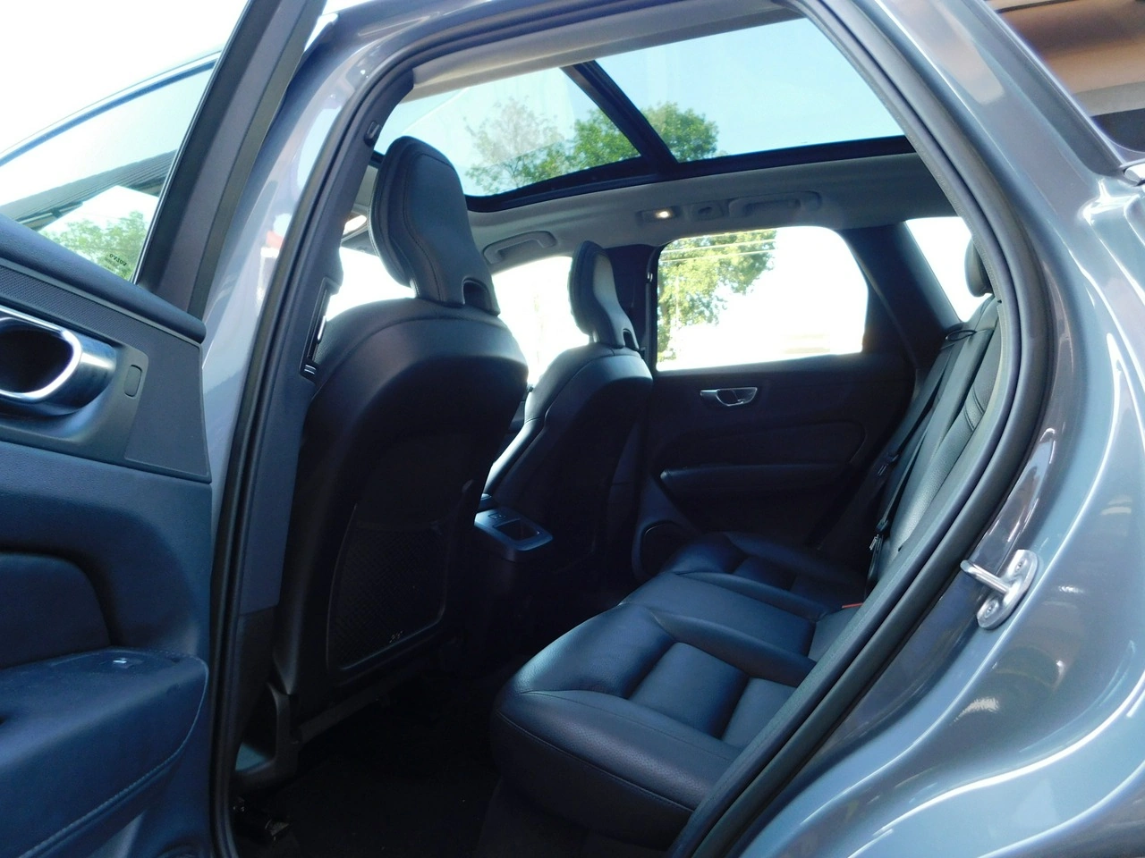 Volvo XC 60 - Zdjęcie 7