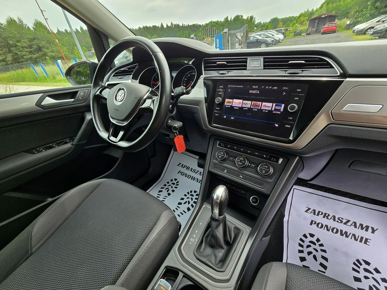 Volkswagen Touran - Zdjęcie 26