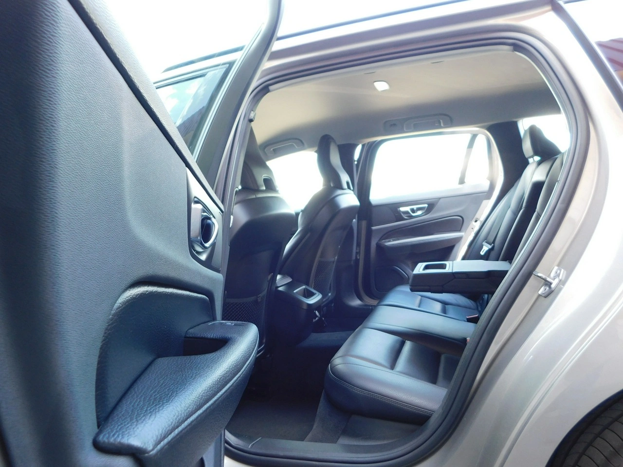 Volvo V60 - Zdjęcie 9