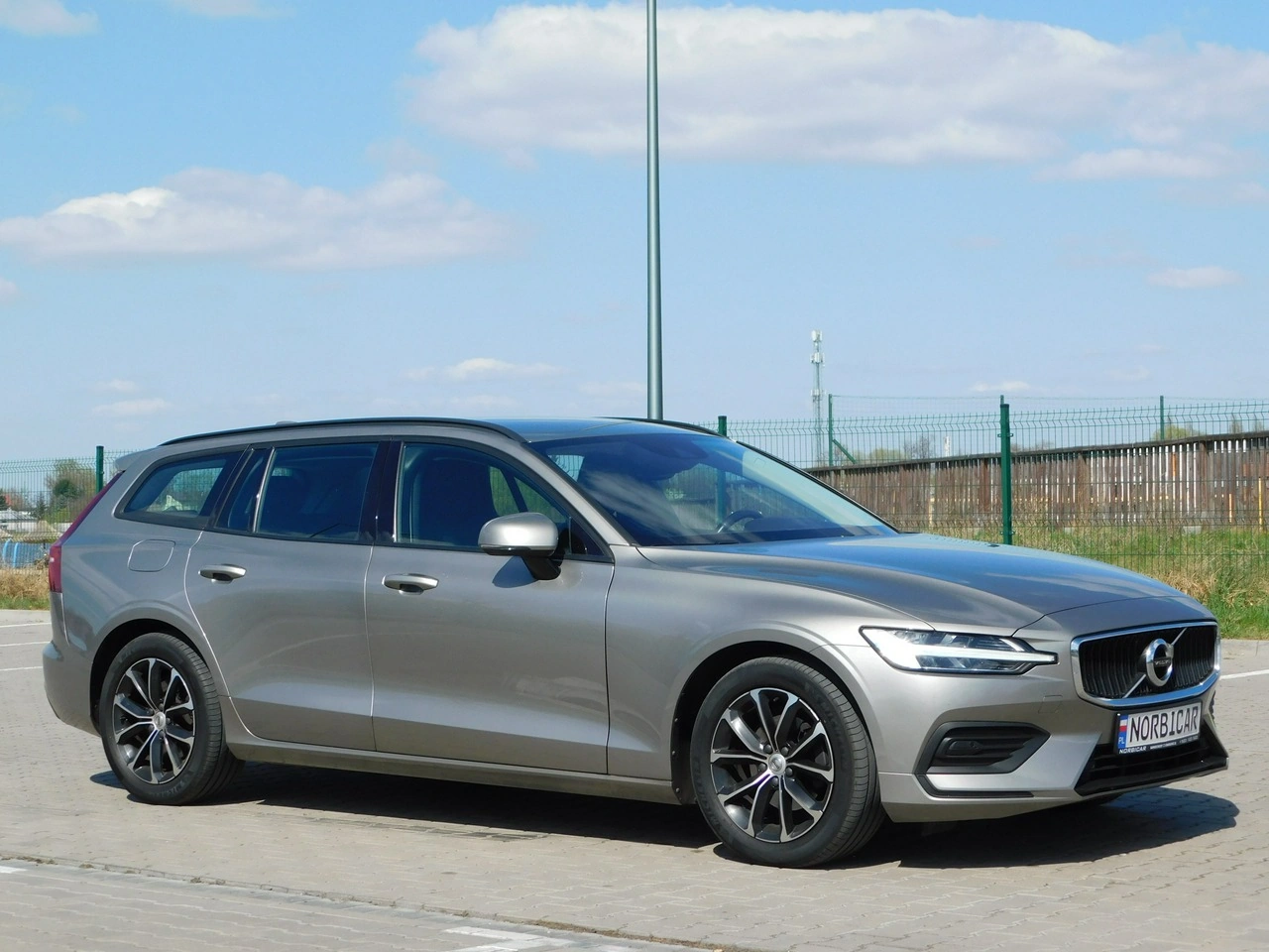 Volvo V60 - Zdjęcie 2