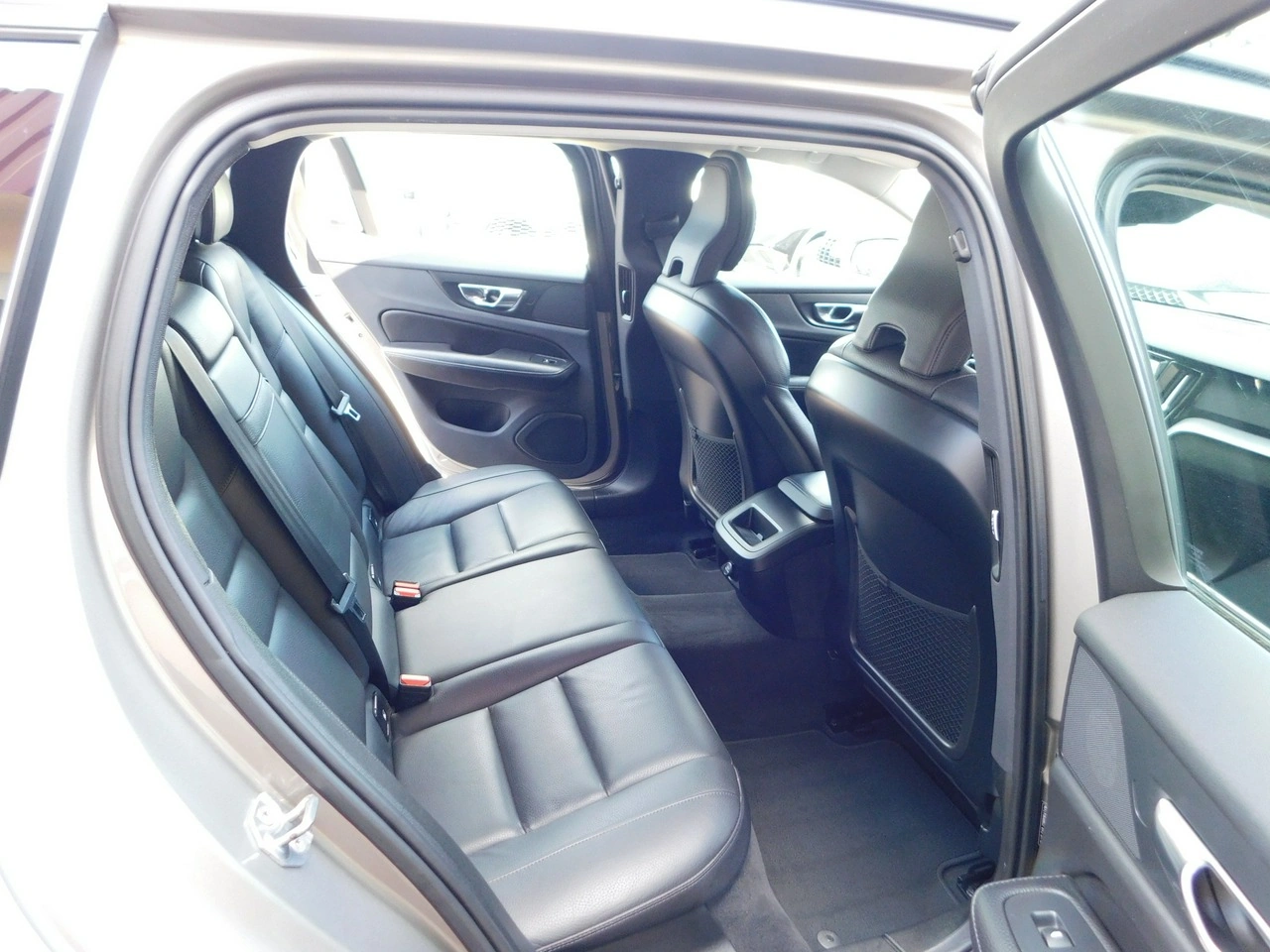 Volvo V60 - Zdjęcie 7