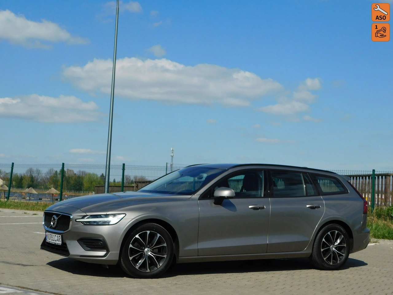 Volvo V60 - Główne zdjęcie