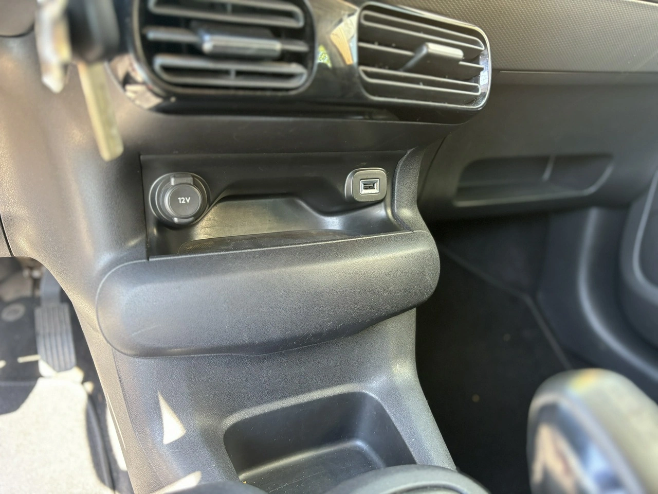 Citroën C4 Cactus - Zdjęcie 12