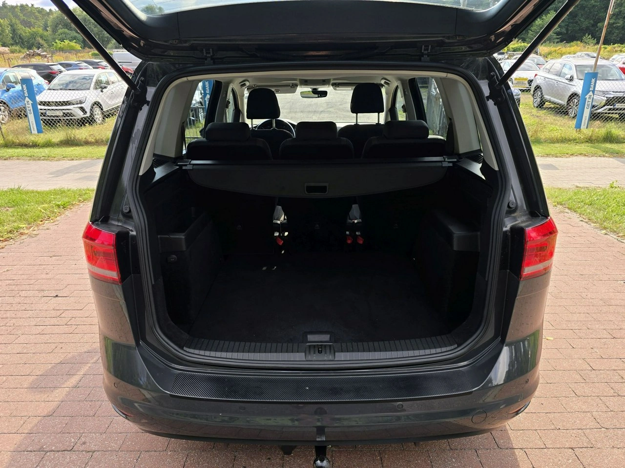 Volkswagen Touran - Zdjęcie 17