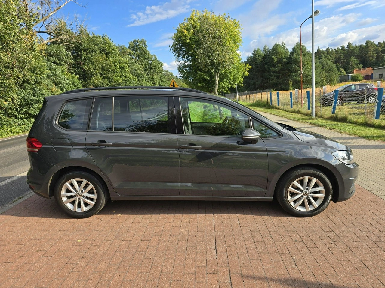 Volkswagen Touran - Zdjęcie 8