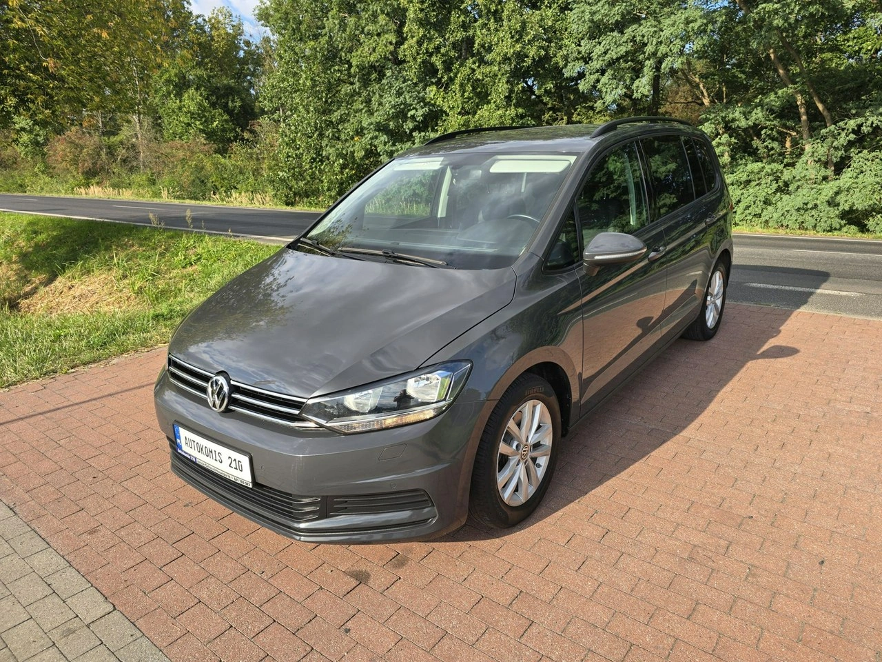 Volkswagen Touran - Główne zdjęcie