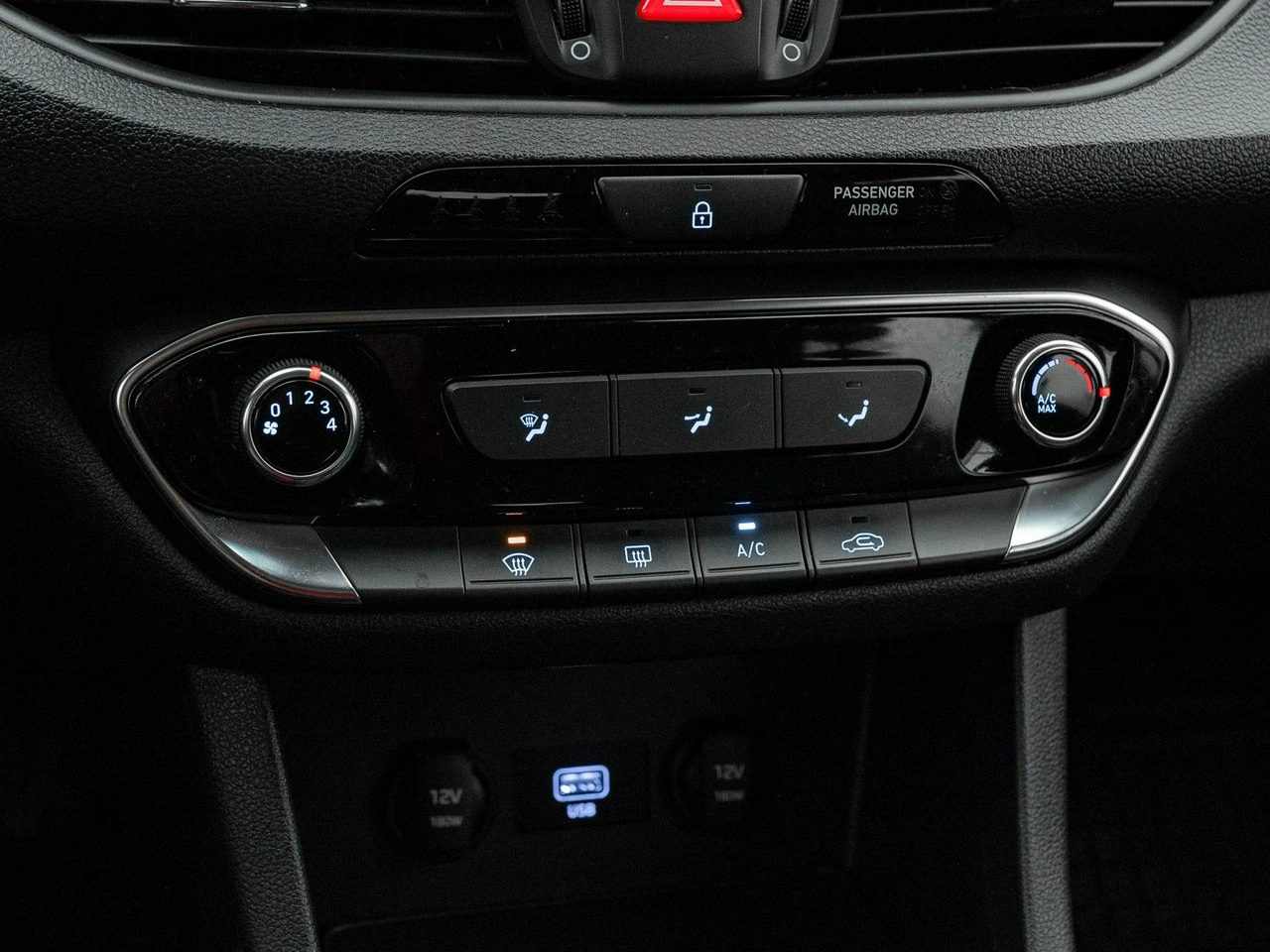 Hyundai i30 - Zdjęcie 16