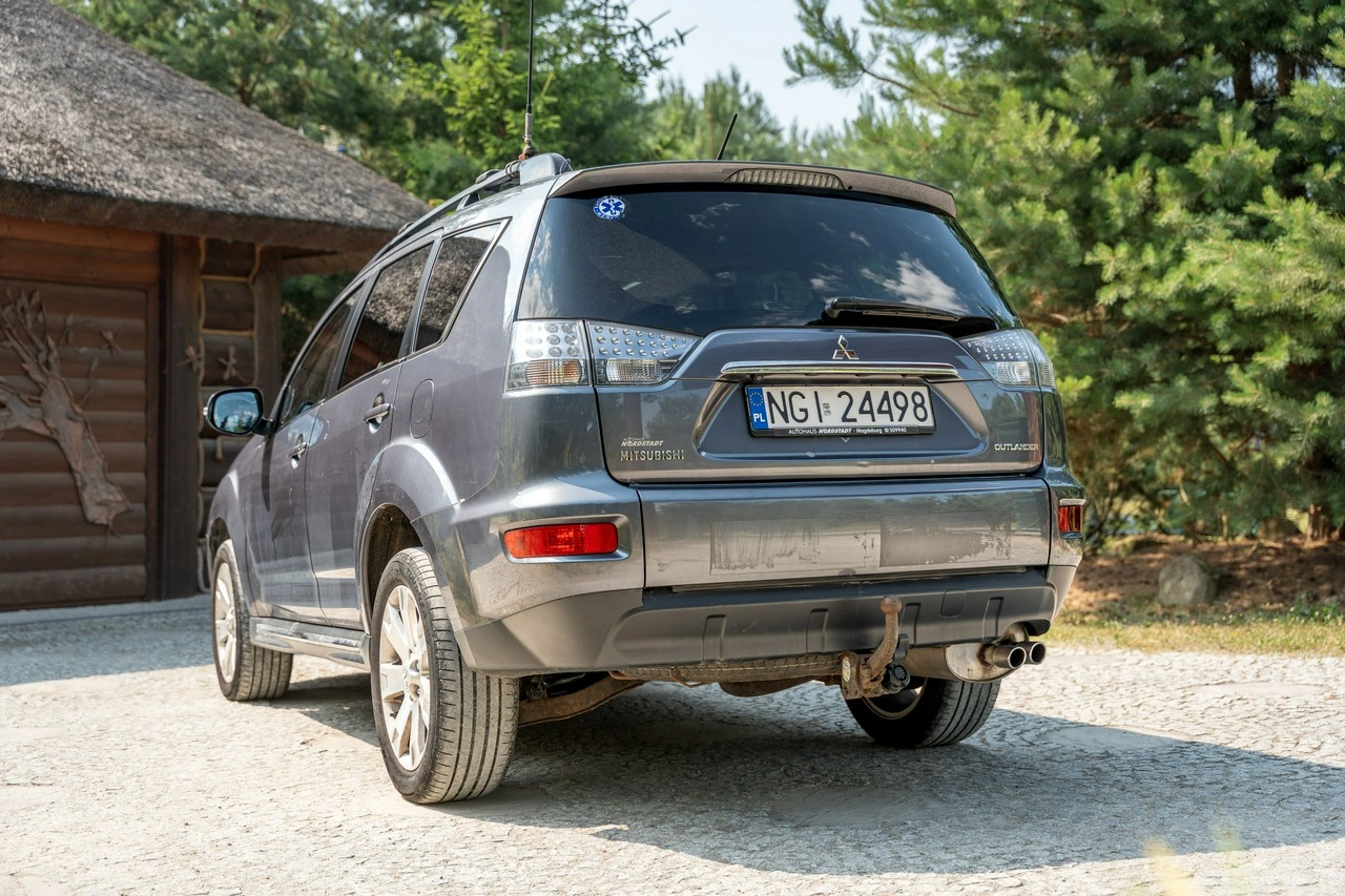 Mitsubishi Outlander - Zdjęcie 10