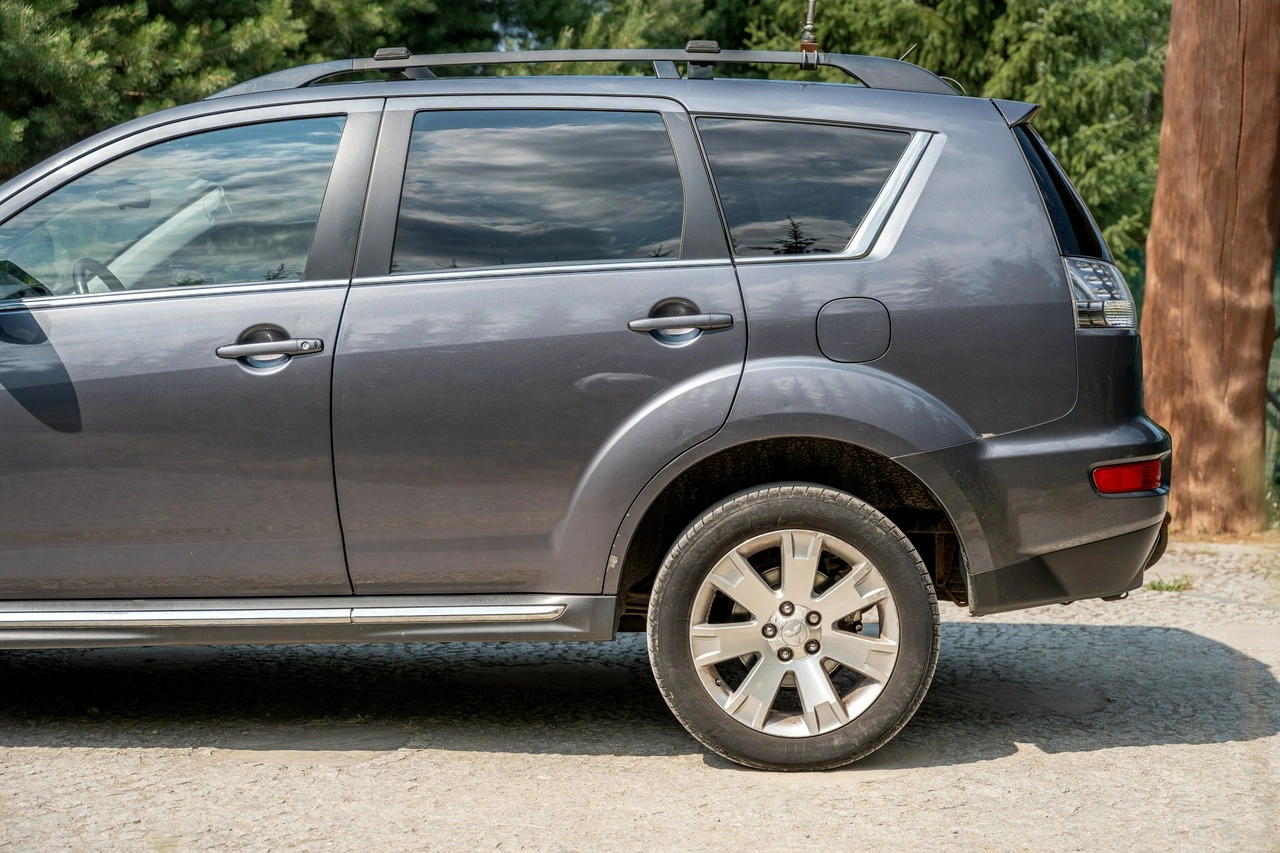Mitsubishi Outlander - Zdjęcie 15