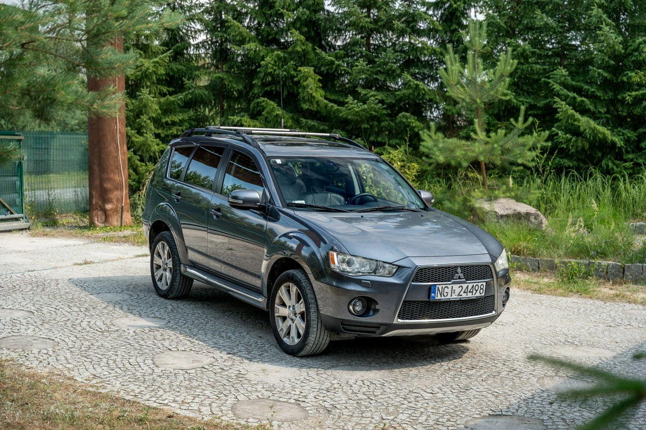 Mitsubishi Outlander - Zdjęcie 16