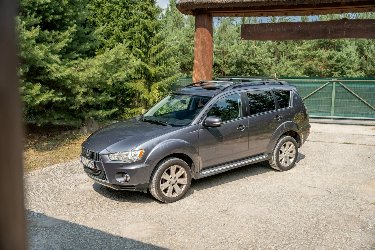 Mitsubishi Outlander - Zdjęcie 18