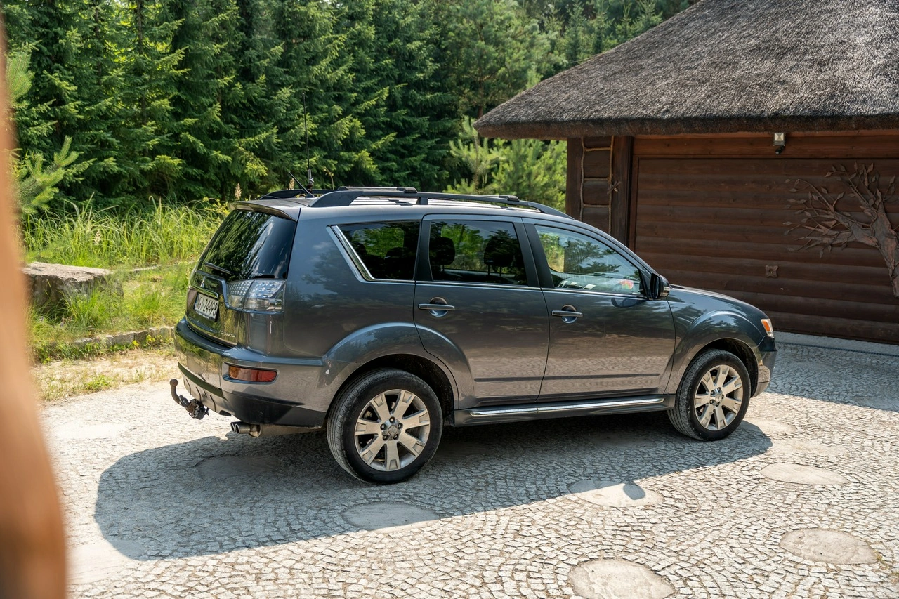 Mitsubishi Outlander - Zdjęcie 29