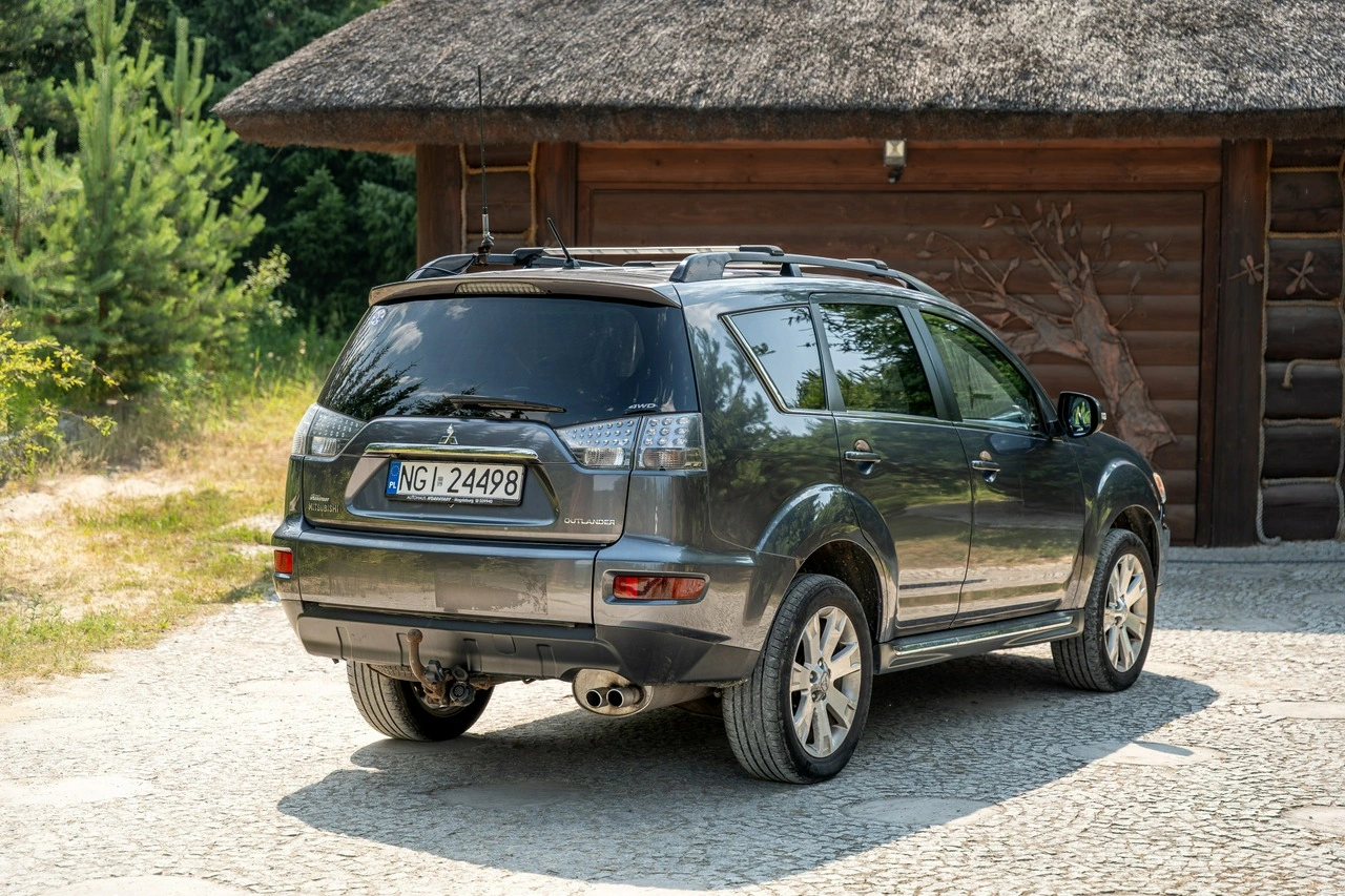 Mitsubishi Outlander - Zdjęcie 3